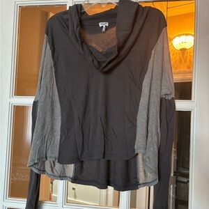 Splendid XS Charcoal and Light Gray color block Long Sleeve Oversized Top